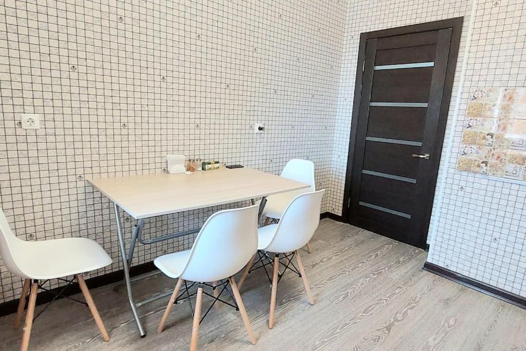 Appartement Аэропорт 15 Минут Экспо Бульвар à Astana Extérieur photo